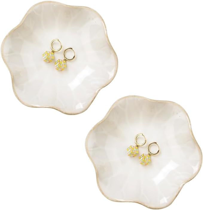 2PCS White Lotus Leaf Shape Ring Holder Dish, Small Key Bowl, Ceramic Trinket Tray Jewelry Dish Organizing Necklace Earrings for Mom Friend Sister, All Jewelries Are NOT Included, White.