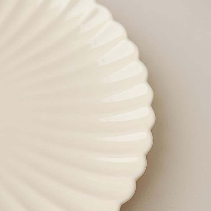 WENSHUO Daisy Plates Set of 6, Chip and Scratch Resistant (Glossy Crème, 10.5 Inch)
