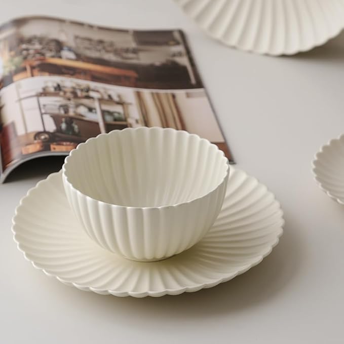 WENSHUO Daisy Dinner Plates Set of 6, 10.5-inch Round, Matte Crème