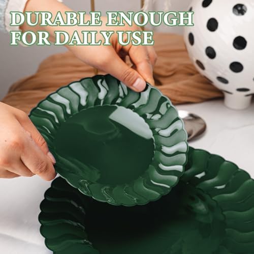 Lullaby 60PCS Green Scalloped Plastic Plates, Disposable Plates for Party - Image 6