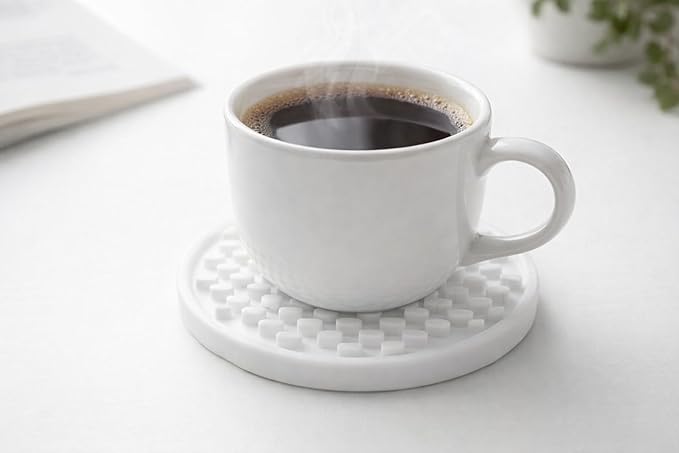 Happitasa 4.25 Inch Bar Mat Style Silicone Beverage Coasters, Set of 6 with Holder (White)