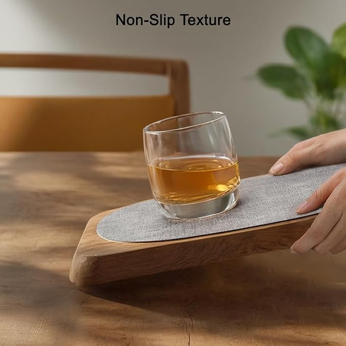 Placemats and Coasters, Washable Placemats Round Faux Leather Wipeable Place Mats Non Slip Heat Resistant Indoor Outdoor Table Mats (Set of 4, Light Gray Beige)