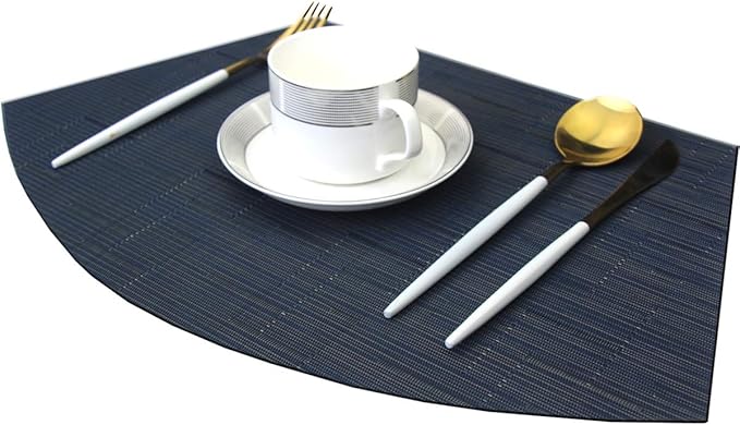Wedge Placemats for Round Table Woven Vinyl Heat Resistant Washble Easy Clean Table Mats Set of 6（Navy）