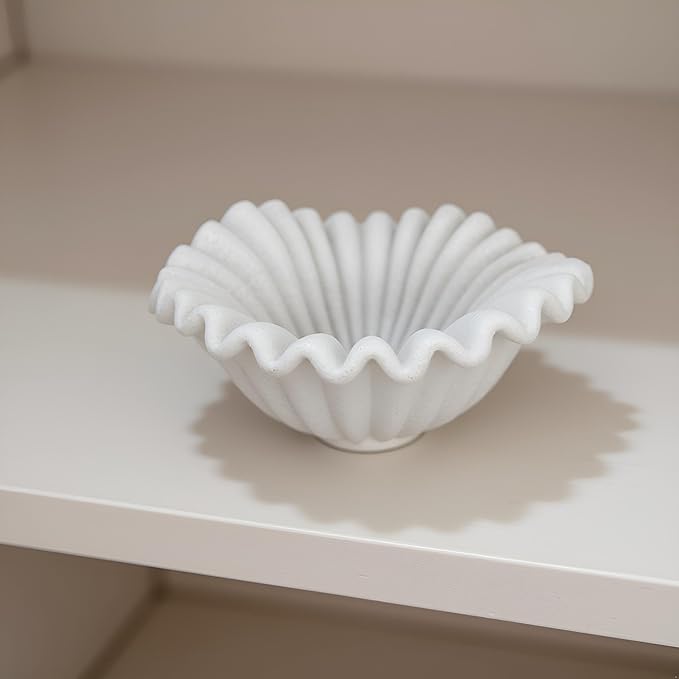 Small Decorative Bowl decor, Scalloped Pedestal Bowls for Modern Home Decor,Ruffle Decor,Stylish Key Bowl for Entry Table,Decorative Fruit Bowl for Kitchen Counter,Artificial Stone Milky White