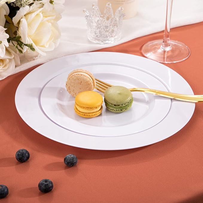 U-QE 150PCS White Plastic Plates with Gold Cutlery - Include 60 Dinner and Dessert Plates, 30 Forks, 30 Knives, 30 Spoons, Ideal for Wedding and Party