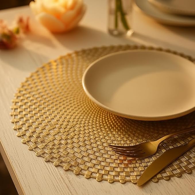FAVE Set of 6 Gold Vinyl Round Placemats, Washable Spiral Hollow Out for Dining, Events, Home Decor & Daily Use (15 Inch)