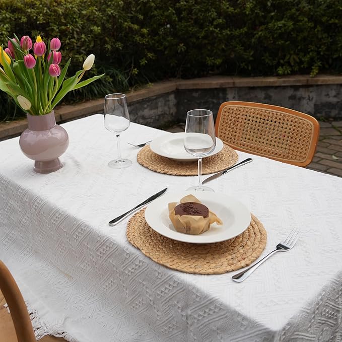 ANDSTAR Round Woven Placemats Set of 4, 12"x12", Natural Wicker Placemats, Water Hyacinth Straw Braided Placemats,Boho Place Mats for Farmhouse, Rustic Table (Water Hyacinth in Natural Color)
