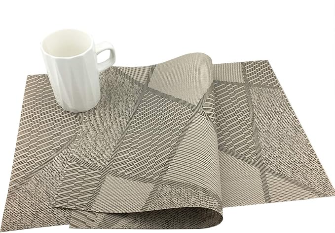 Gugrida Natural Placemats Woven Vinyl Non-Slip Insulation Heat Stain Resistant Washable Table Placemats Kitchen Dining Table Top Meal Mat Place Mats PVC Set of 6, Natural Wood Color
