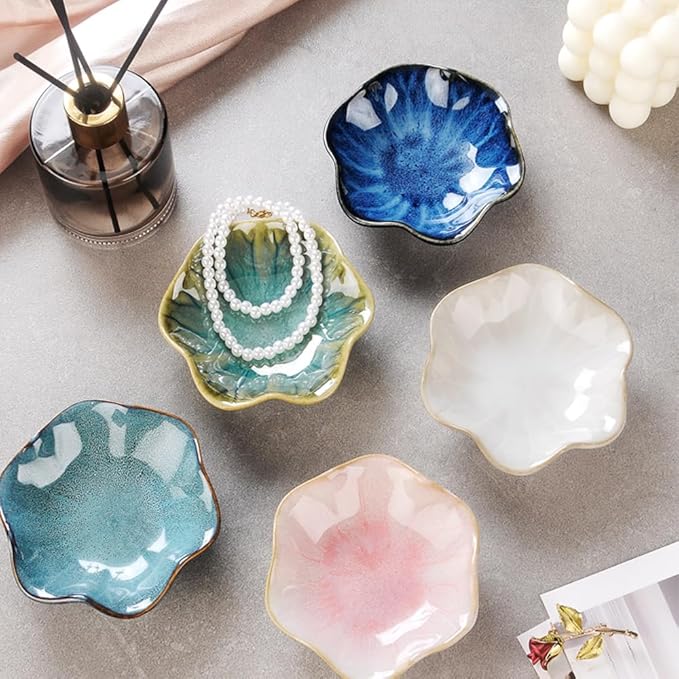 2PCS Ring Holder Dish, Small Key Bowl, Ceramic Trinket Tray Jewelry Dish Organizing Necklace Earrings for Mom Friend Sister, All Jewelries Are NOT Included. Crystal Green.