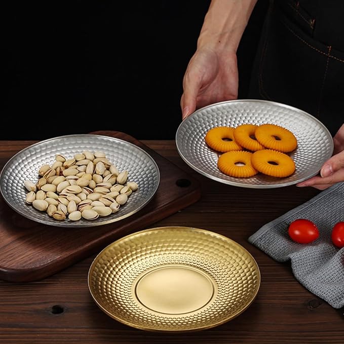 Vintage Hammered Stainless Steel Fruit Tray, Round Textured Metal Dessert Plate for Outdoor Camping and Party Serving, Creative Japanese Style Diamond Pattern
