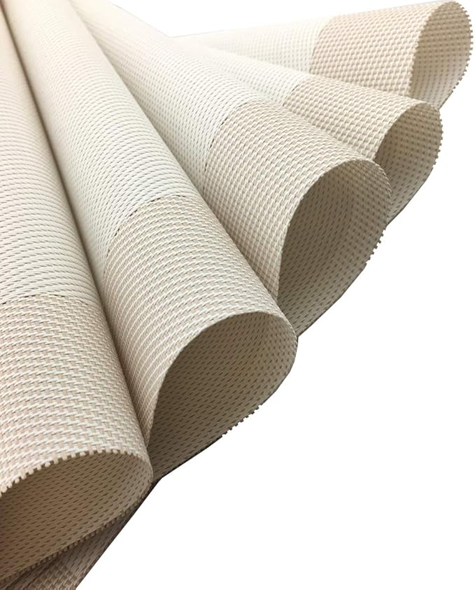 Gugrida Vinyl Beige Placemats Heat Resistant Dining Table Mats Non-Slip Washable Place Mats Set of 6 （Beige）