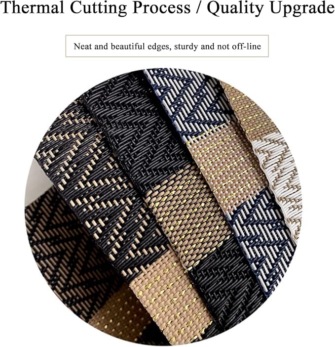 Luxurious Placemats Set of 4, Durable Table Mats Kitchen Plastic Washable Placemats for Home/Dining Room Decoration (Black)