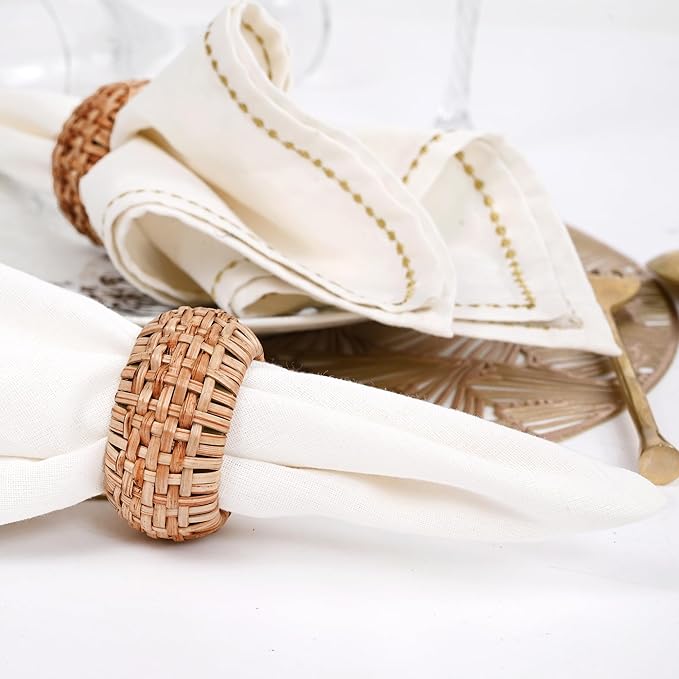 CLEENTABLE Jute Napkin Ring, Hand Wovwn Napkin Rings - 12-Pcs Handmade Rattan Napkin Holders Fall Farmhouse Napkin Rings for Thanksgiving, Christmas, Wedding Table Decoration (Natural)