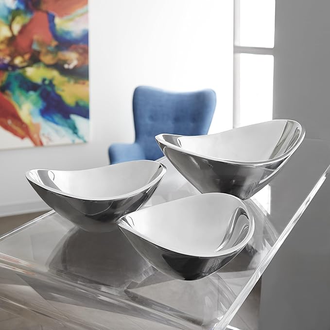 nambe Butterfly Bowl | For Hot and Cold Foods, Salads, Soups, Fruit | Made of Metal Alloy | Oven and Freezer Safe Serving Bowl for Entertaining, Decorative Centerpiece for Kitchen | Silver, 11"