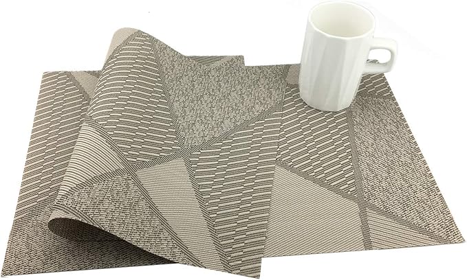 Gugrida Natural Placemats Woven Vinyl Non-Slip Insulation Heat Stain Resistant Washable Table Placemats Kitchen Dining Table Top Meal Mat Place Mats PVC Set of 6, Natural Wood Color