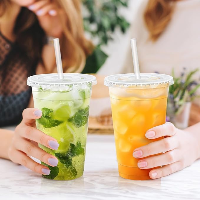 100 Pack 20 oz Plastic Cups with Lids and Straws Sturdy Food Safe Iced Clear Coffee Cups Disposable Smoothie Cups for Cold Drinks