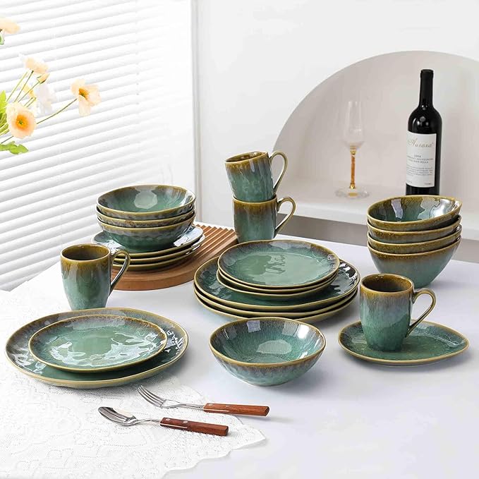 Henten Home Ceramic 20 oz Salad Bowls Set, Slanted Snack Bowl Set of 4, Porcelain Serving Bowls for Soup, Dessert, Microwave & Dishwasher Safe, Reactive Glaze (Green)