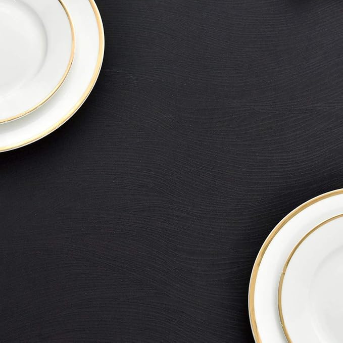 maxmill Jacquard Tablecloth Swirl Design Water Resistance Antiwrinkle Heavy Weight Soft Table Cloth for Buffet Banquet Parties Event Holiday Dinner Rectangle 60 x 84 Inch Black