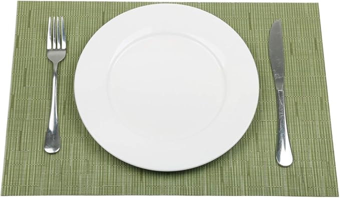 SHACOS Placemats Set of 8 Woven Vinyl Place Mats for Dining Table Wipe Clean Heat Resistant Washable Kitchen Table Mats (8, Olive Green)