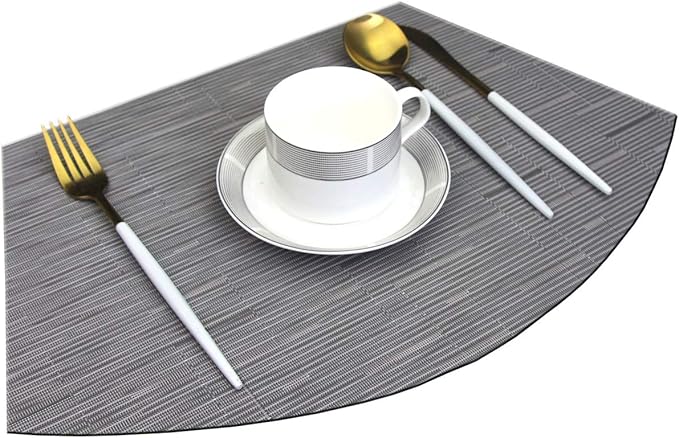 Wedge Placemats Set of 4 for Round Dining Table Woven Vinyl Non Slip Plastic Round Placemats（Grey）
