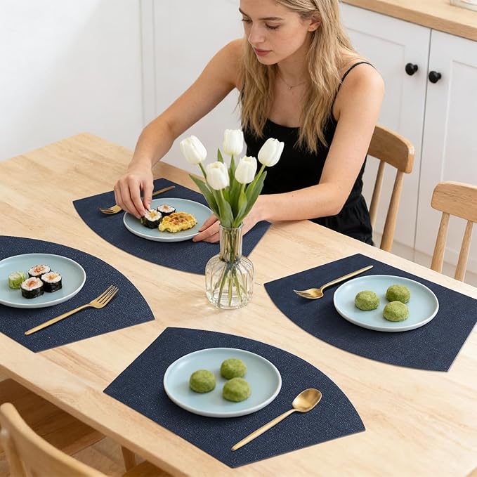 Homaxy Round Table Placemats Set of 6, Washable Wedge Shaped Faux Leather Table Mats, Wipeable Kitchen Dinner Place Mats for Indoor Outdoor, Navy Blue