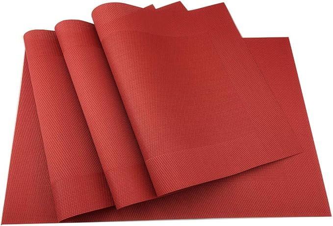 Gugrida Vinyl Red Placemats Heat Resistant Dining Table Mats Non-Slip Washable Place Mats Set of 6 （Red）