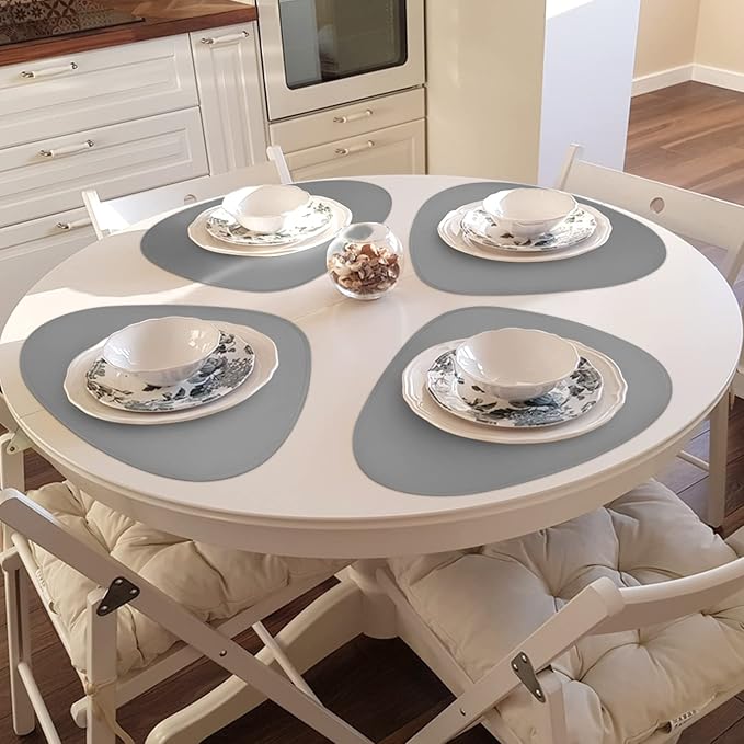 Leather Placemats Set of 4, Oval Faux Leather Placemats for Kitchen Dining Table, Wipeable Washable Dining Table Mats Heat Resistant Modern Placemats for Round Tables (Light Grey)