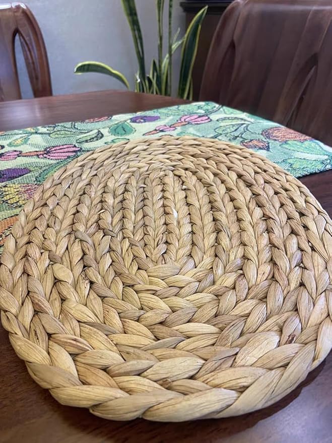 Natural Water Hyacinth Placemats Set of 6, Straw Braided Rattan Placemats, Oval Woven Placemats, 12x16 Inches Plate Chargers Set, Non-Slip Heat Resistant Woven Chargers for Table