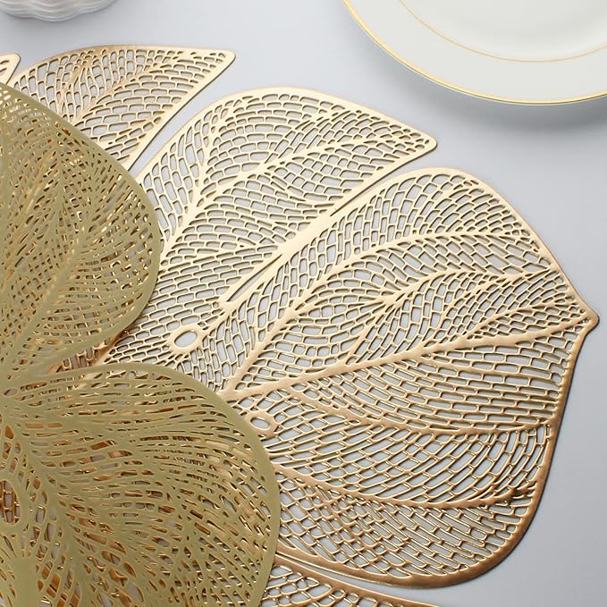 Evevda Gold Leaf Shaped Vinyl Placemats for Dinner Table Set of 4 Metallic Plastic Gold Place Mats Wipeable 6Pcs Table Mats for Wedding Annersary Dinner Table Decoration Mats
