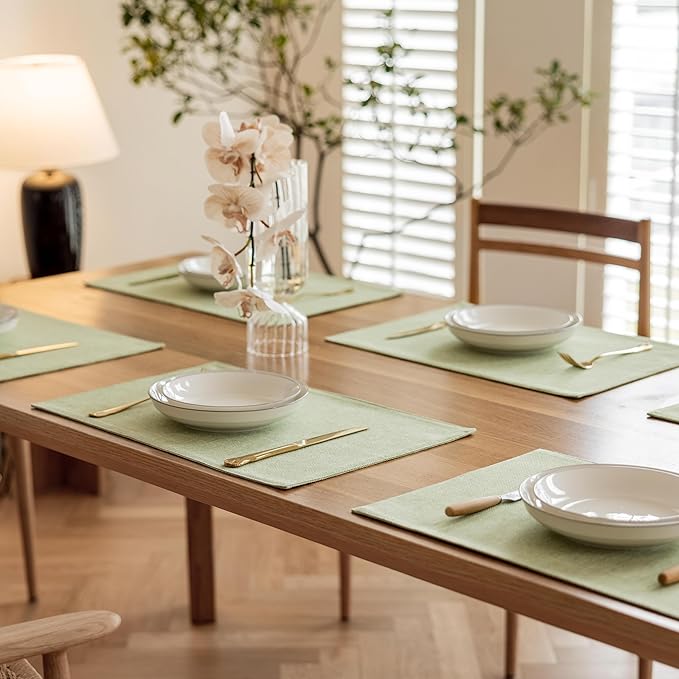 Demetex Green Placemat Set of 4 Washable Linen Textured Place Mats for Dinner Heat Resistant Sage Cloth Placemats Scratch Resistant Plate Mats for Dining Table Kitchen, Green