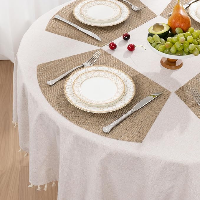 SHACOS Wedge Shape Placemats Set of 4 Woven Vinyl Round Table Placemat Curved Place Mats Wipe Clean Dining Table Mats Home Table Decor (4, Tan)