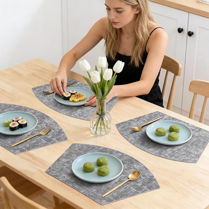 Homaxy Round Table Placemats Set of 6, Washable Wedge Shaped Faux Leather Table Mats, Wipeable Kitchen Dinner Place Mats for Indoor Outdoor, Black & White