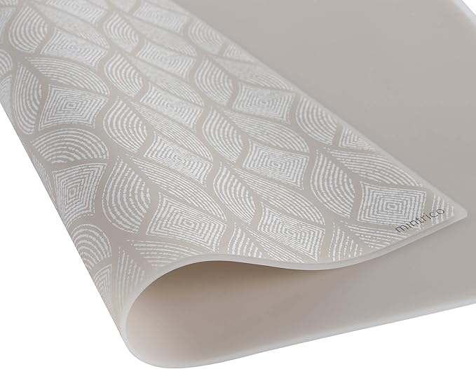 Mintrico placemat for Dining Table Set of 2 Silicone Heat Resistant Non Slip (2, Leaf) …