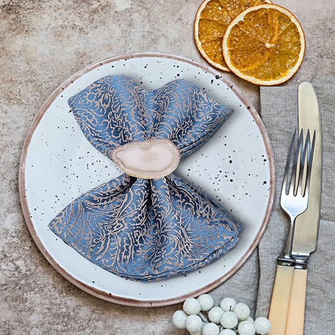 CozyTower Agate Napkin Rings Set of 4, Gold Napkin Holders for Cloth Napkins, Unique Wedding Decorations Napkin Ring Kitchen Accessories for Dinner Party (Natural Color Agate)
