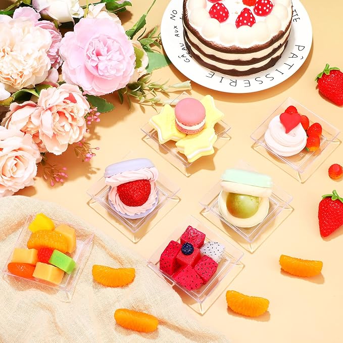 200 Pieces Mini Square Dessert Plates 2.5 x 2.5 Inch Disposable Appetizer Plates Small Clear Plastic Dish for Dessert Salad Appetizer Sauces Tastings Cake Wedding Party Serving (Clear)