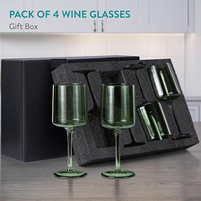 Navaris Mint Green Tinted Wine Glasses - Set of 4 - Coloured Wine Glasses with Stems - Stylish Design Glassware for Serving Wine, Cocktails, Dessert