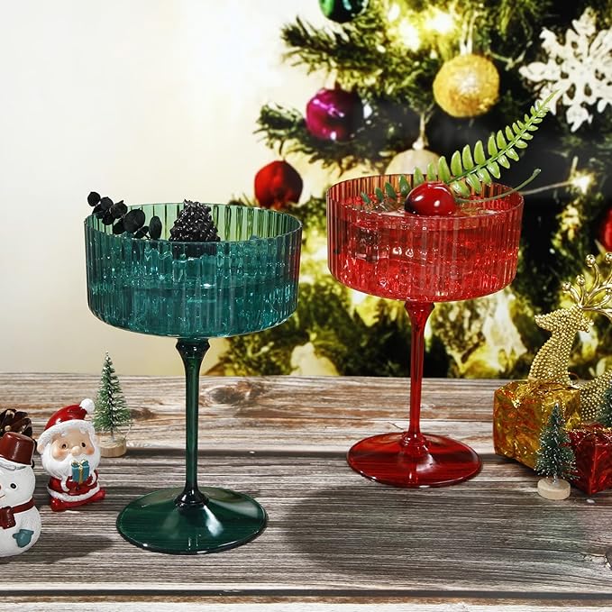 48 Pcs Ribbed Martini Glasses 10 oz Disposable Plastic Vintage Ribbed Coupe Glasses Unbreakable Dessert Parfait Glassware for Wedding Birthday Party Supplies (Red and Green)