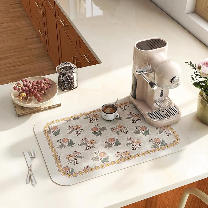ISAENNE Designer PVC Placemats Set of 6,Rectangular Floral Placemat, Waterproof and Heat-Resistant,Decoration for Kitchen, Dining, Party,Holiday, New Year,12"*17"