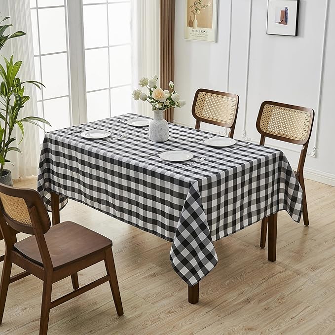BALCONY & FALCON Gingham Table Cloth Rectangle – Machine Washable Wrinkle-Free Buffalo Checkered Tablecloth for 6ft 8ft Tables, Outdoor Picnic, Party, Kitchen Dining Decor (Black White, 55x71 Inch)