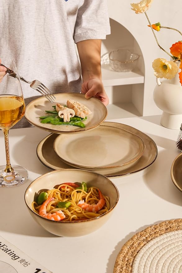 12-Piece Stoneware Dinnerware Set for 4 (Cream)