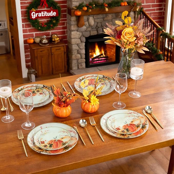 DaYammi 20 Thanksgiving Plastic Plates - Disposable Heavy duty Fancy Pumpkin Patterns, Orange plastic plates 10.25-inch Dinner and 7.5-inch Dessert Plastic Plates for Thanksgiving & holiday