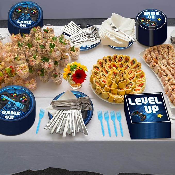 gisgfim 200 Pcs Video Game Party Favors Supplies Paper Plates and Napkins Gaming Birthday Party Decorations for Kids Gaming Serves 50