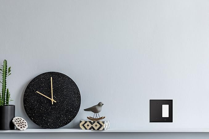 Henne Bery Modern Edge Decorative Wall Plate Switch Plate Outlet Cover, Durable Solid Zinc Alloy (Blank/Decorator, Matte Black)