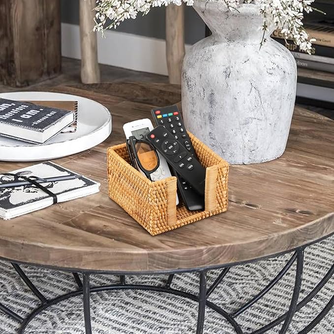 Sumnacon Napkin Holder,Square Rattan Napkin Holder Table Wicker Countertop,Cocktail Napkin Holders for Kitchen Dining Table Counter Natural Napkin Basket for Picnic Wedding Party