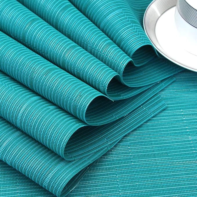 Wedge Placemats for Round Kitchen Table Woven Vinyl Easy Wipe Plastic Non Slip Table Mats Set of 6（Blue）