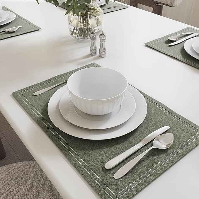 Yoshy 12-Piece White Bone China Dinnerware with Lightweight Durable Chip Resistant Design Service for 4 (12 Piece - Service for 4, Streamsong)