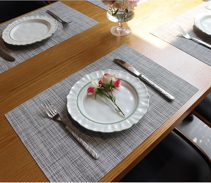 Placemats Set of 4,Heat Resistant Non-Slip Table Mats,Place mats for Dining Table,Washable Durable PVC Vinyl Woven Placemat（Light Gray）