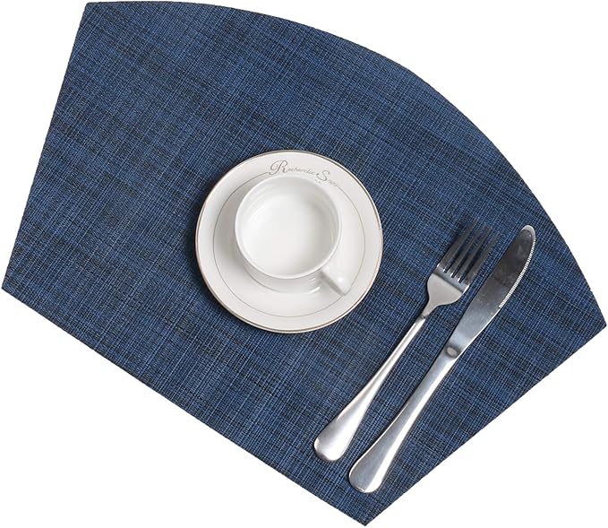 SHACOS Small Round Table Placemats Wedge Placemat Set of 4 Non Slip Heat Resistant Woven Vinyl Table Mats Wipe Clean Indoor Outdoor (4, Blue Black)