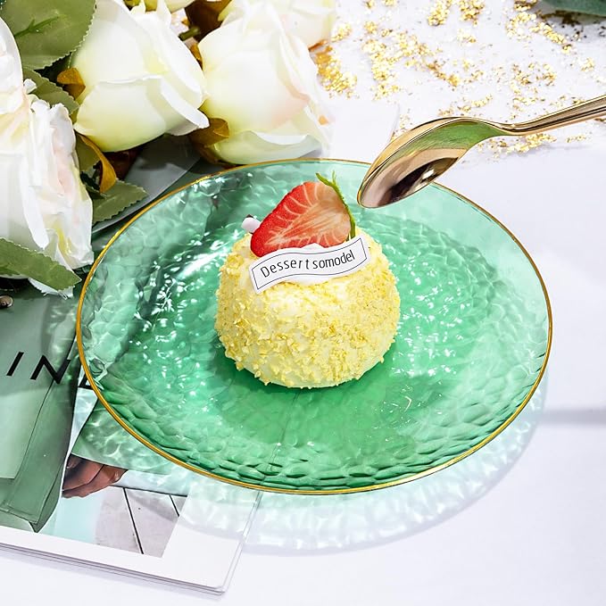 Rubtlamp 100 Pcs Clear Green Plastic Plates, Gold Hammered Plastic Salad Platos, Green Disposable Platos With Gold Rim,7 Inch Dessert Platos Disposable, Dessert Appetizer Platos