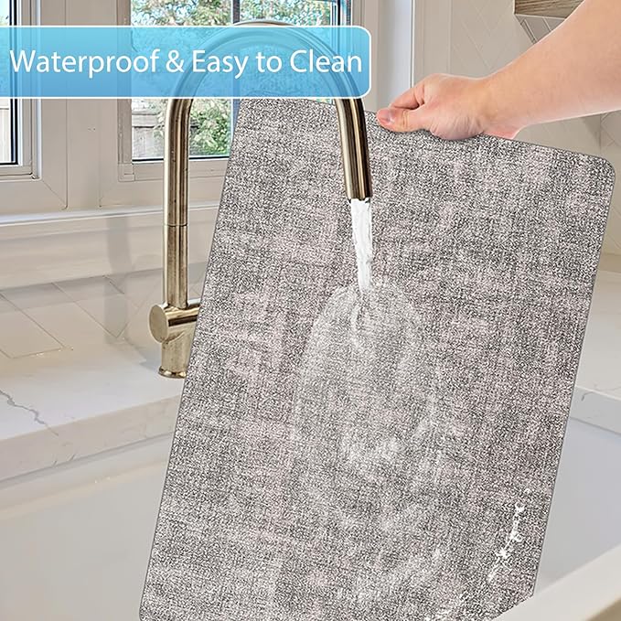 Placemats Set of 8 Washable, Heat Resistant Table Placemats Wipeable Faux Leather Place Mats Non Slip, Waterproof Square Table Mats for Indoor Outdoor, Light Grey